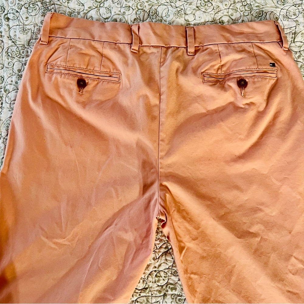Tommy Hilfiger Men's Peachy-Pink 100% Cotton Chinos 32x32 Preppy Coastal - Picture 7 of 8
